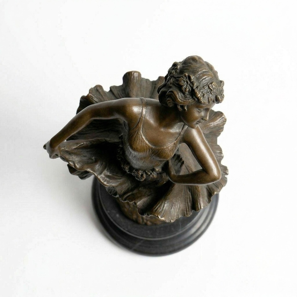 OPUS-أنتيكات - لقطة من الأعلى