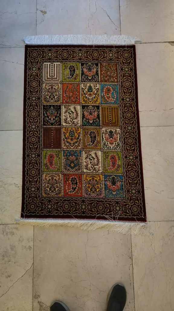 Silk Carpet - 120×80cm